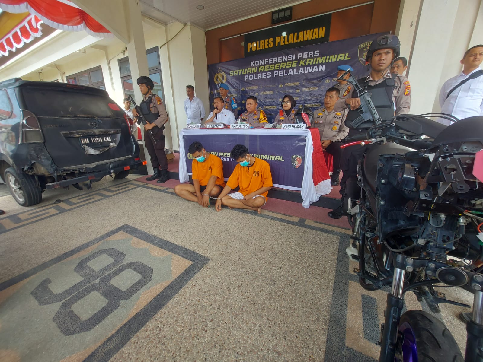 Kapolres Pelalawan Ungkap Kasus Dugaan Pembakaran Mobil, Dua Tersangka Ditangkap