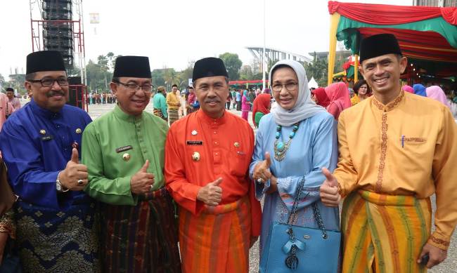 Bupati Inhil HM.Wardan Hadiri Upacara Peringatan HUT Provinsi Riau ke- 61