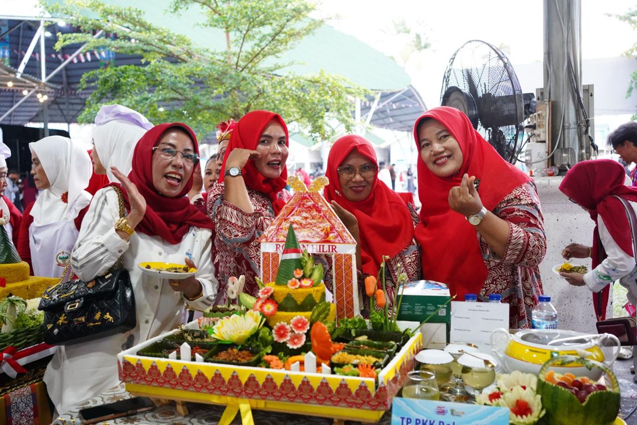 Rohil Raih Juara II Lomba Menghias Tumpeng Tingkat Provinsi Riau