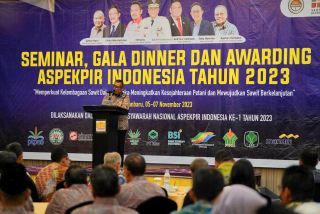 Riau Provinsi Pertama di Indonesia yang Mengatur Penetapan Harga TBS Mitra Swadaya