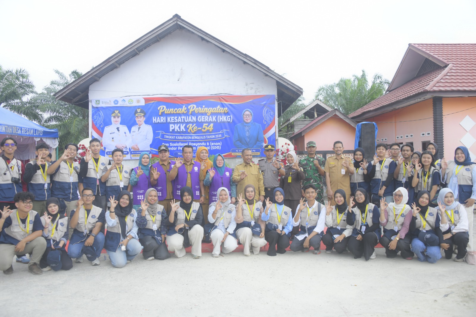 Wabup Bagus Santoso Buka Puncak Peringatan HKG PKK ke-54 dan Sosialisasi Posyandu 6 SPM di Desa Mentayan.