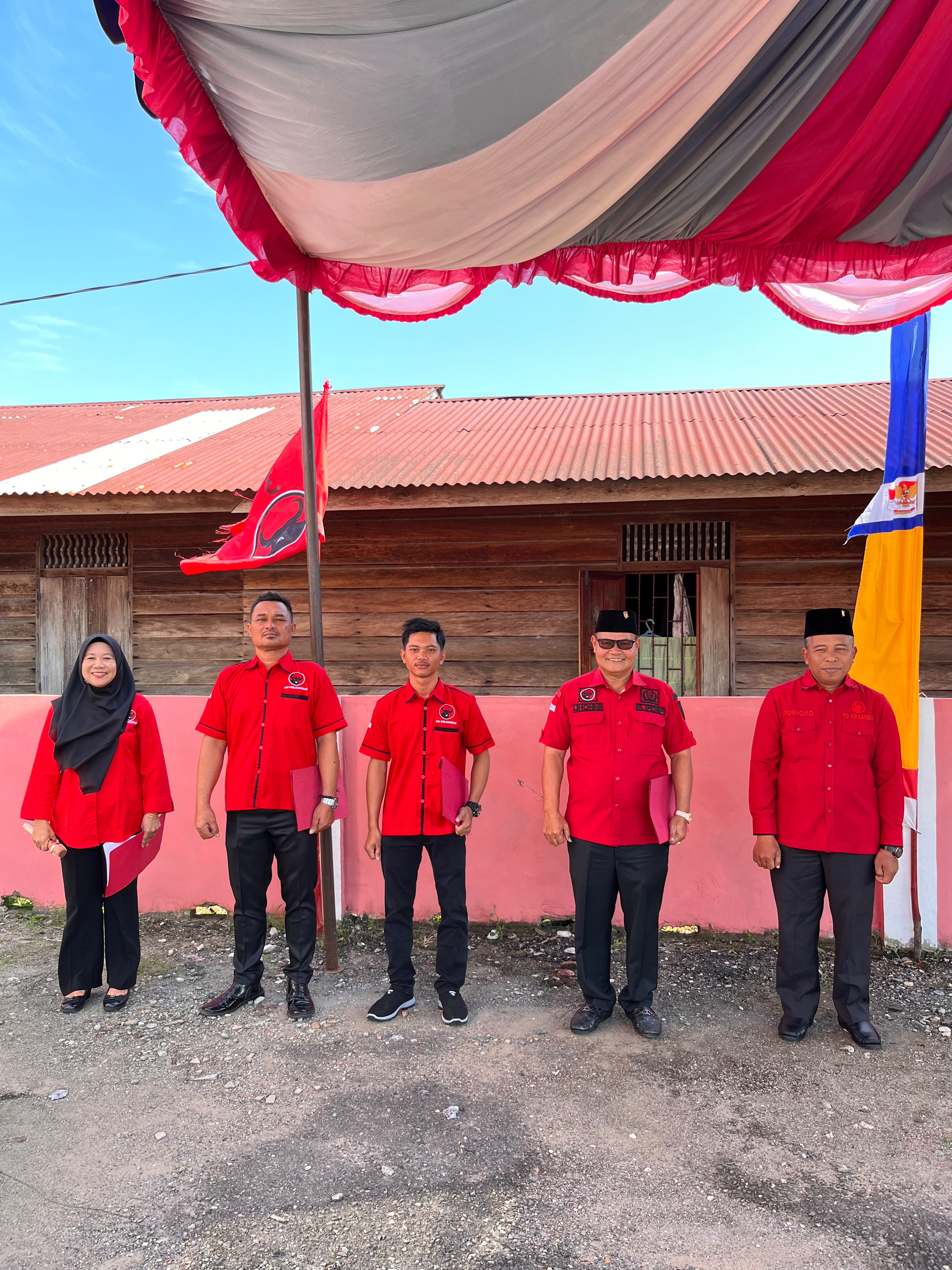 DPC PDI-P Rohil Meriahkan HUT RI ke-81 dengan Upacara dan Senam siCITA