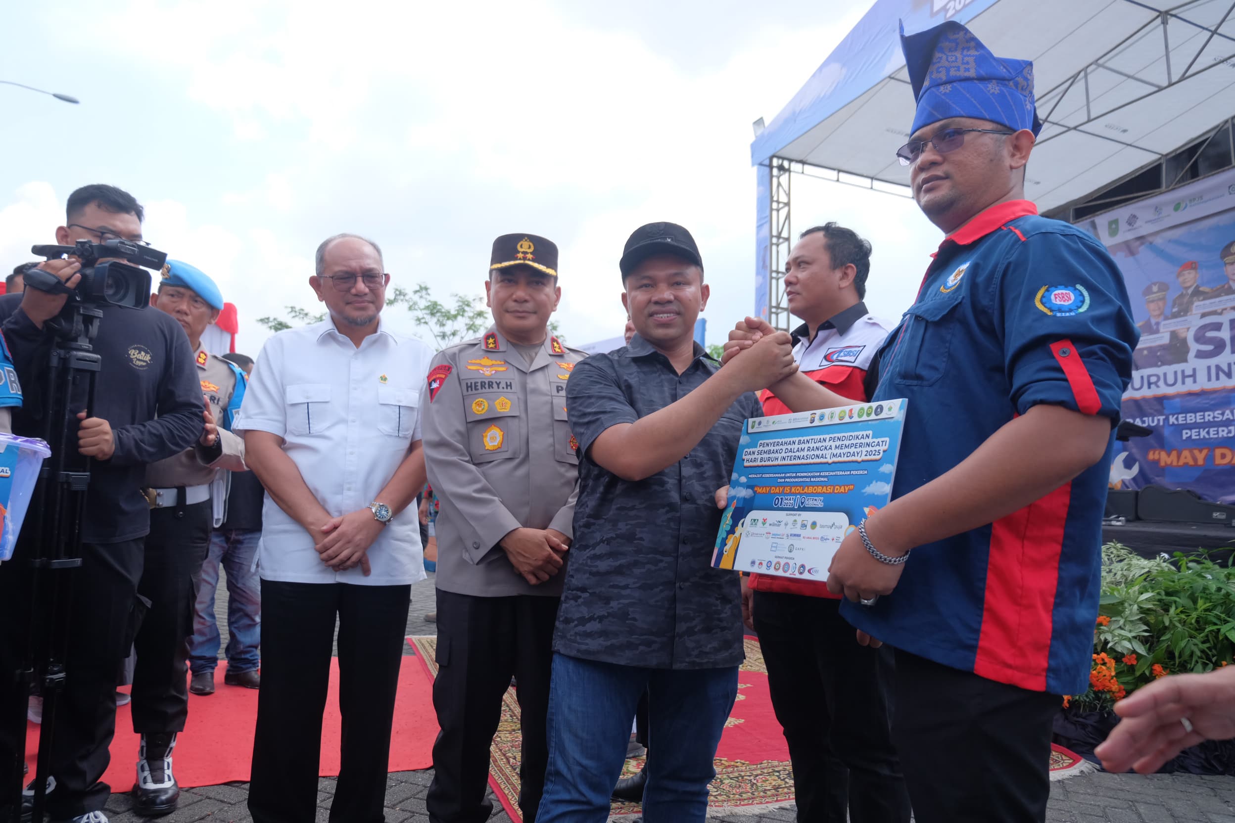 Peringatan Hari Buruh Internasional, Gubernur Riau Jamin Hak Pekerja