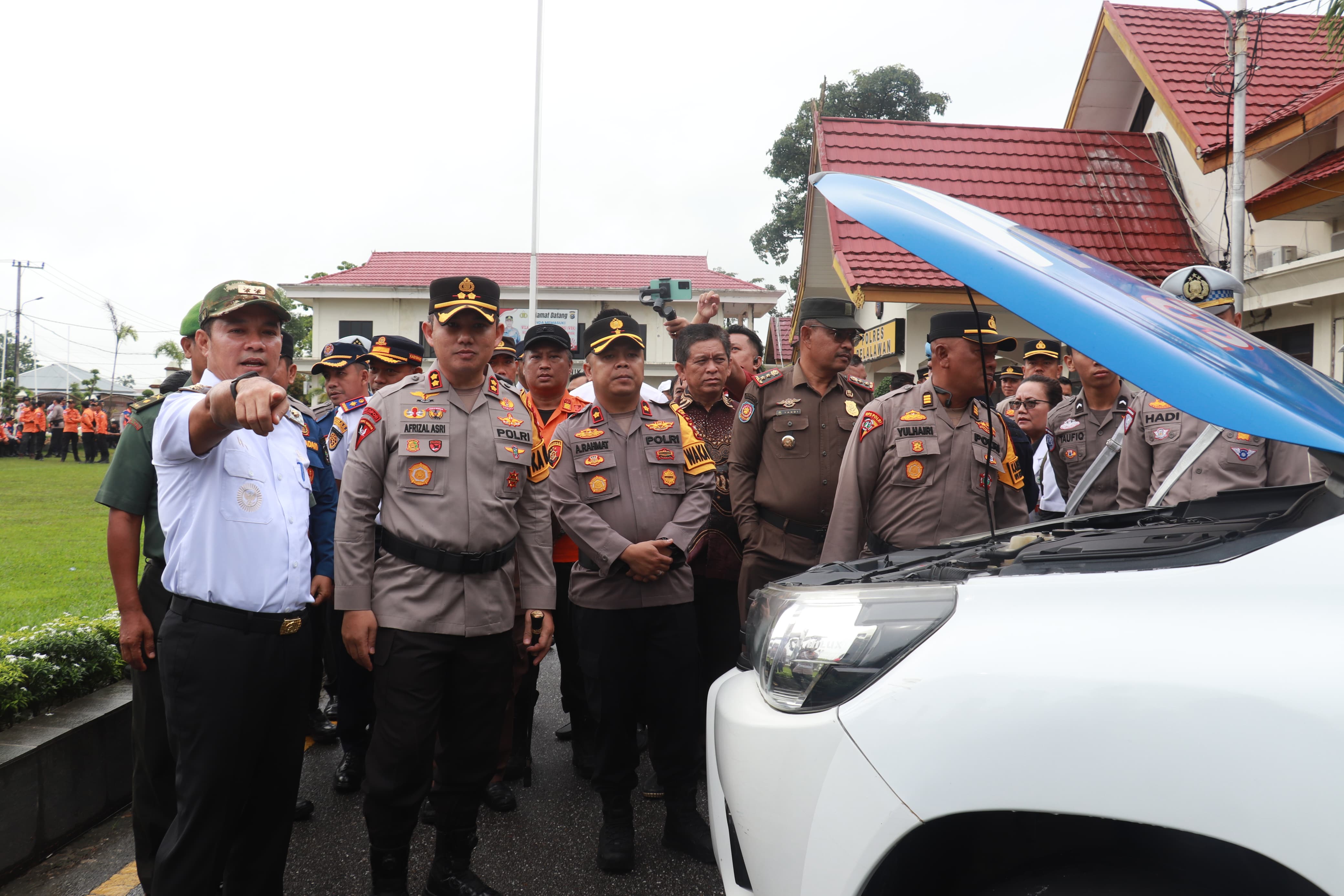 Kapolres Pelalawan Pimpin Apel Gelar Pasukan Operasi Ketupat 2025 Lancang Kuning untuk Pengamanan Idul Fitri