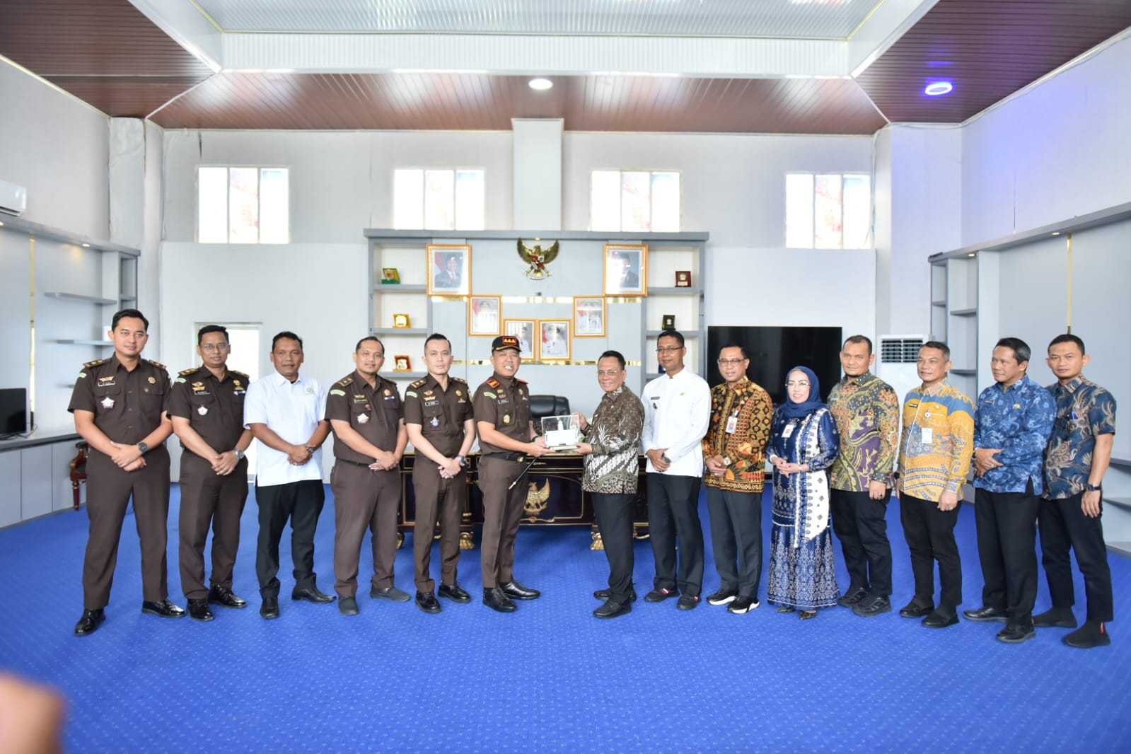 Perkuat Sinergi, Bupati Rohil H. Bistamam dan Wabub Jhony Charles Terima Kunjungan Silaturahmi Kajari Firdaus