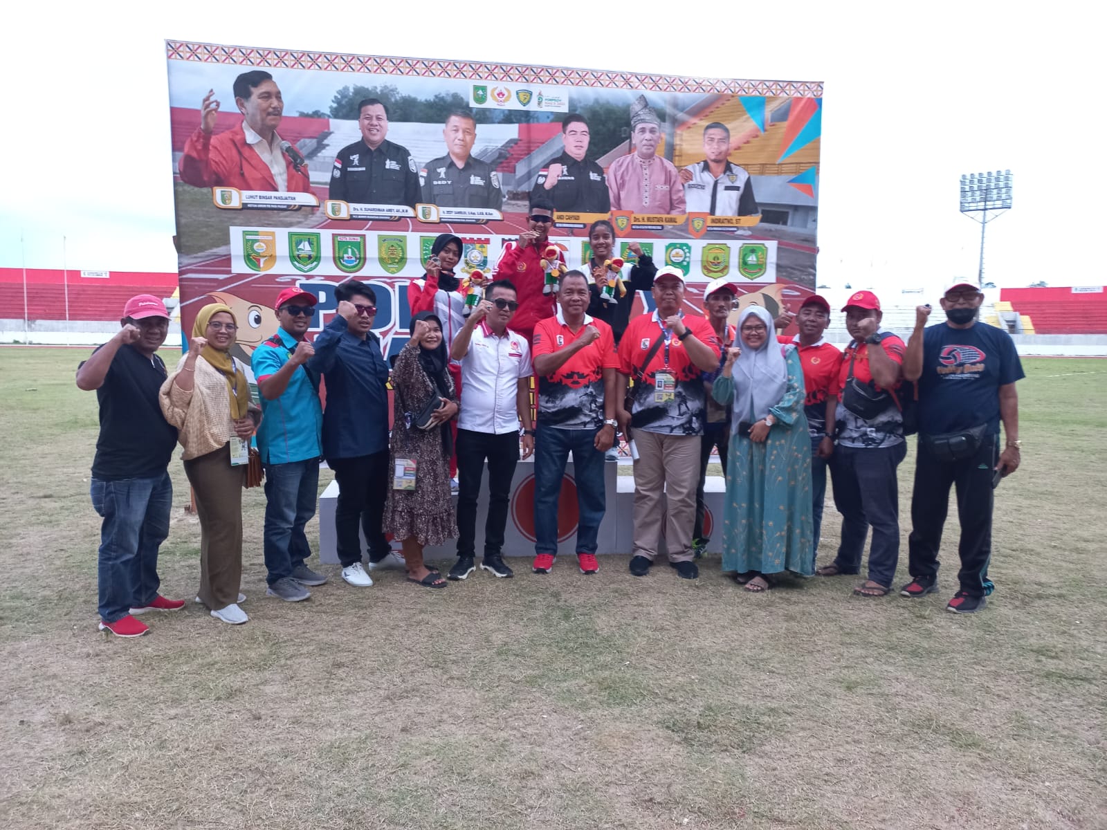 Luar Biasa ,,,,,,,Tiwa Atlet NPC Raih Medali Emas 800 M Putri