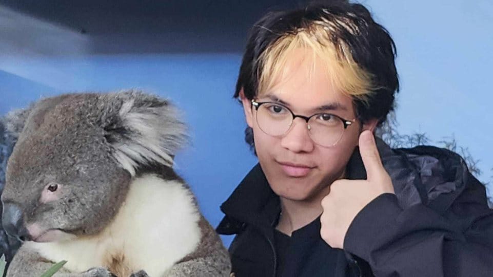 Kuliah di Australia, Alex Yunggun Keluarkan Album Terbaru “Moving On”