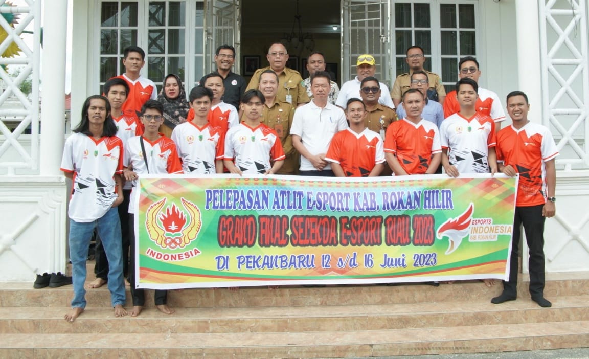 Bupati Lepas Keberangkatan ESI Rohil Tanding Mobile Legend untuk PON 2024