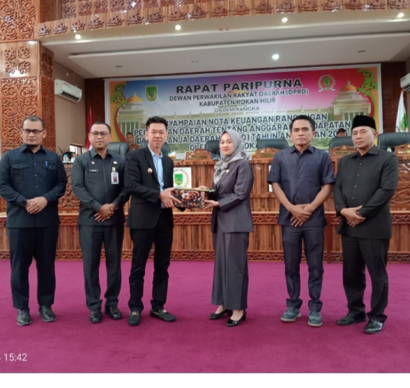 DPRD Rohil Terima Nota Keuangan APBD 2025