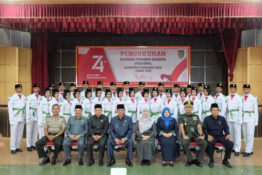 Bupati Inhil Kukuhkan Paskibra Tahun 2019. Prosesi Berlangsung Khidmat