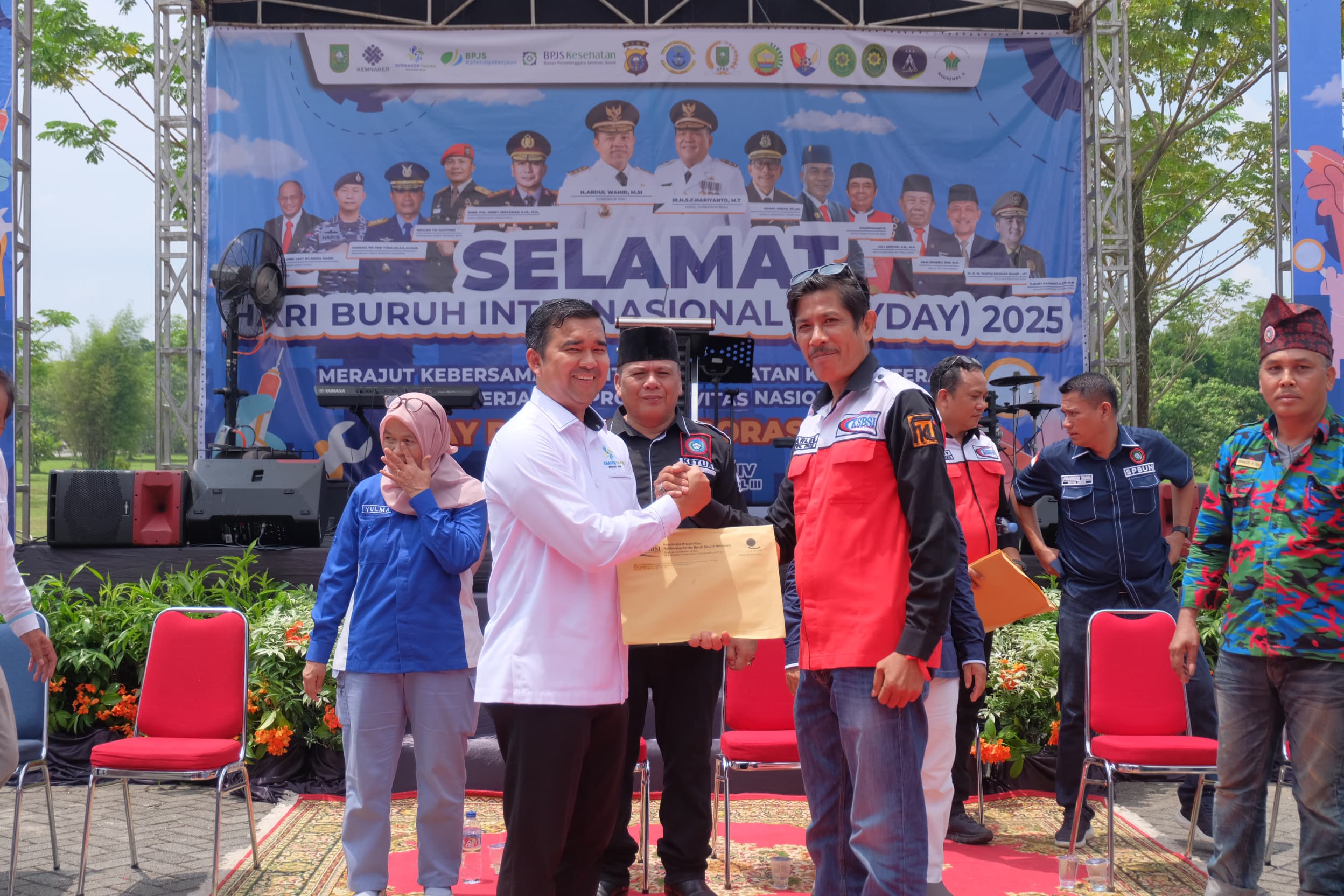 Peringati May Day, Serikat Buruh di Riau Suarakan Tuntutan