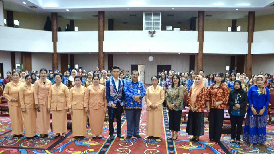 DWP Kutai Barat Gelar Pelatihan Public Speaking Bersama News Presenter TVRI Nasional Fedri Ramadhan