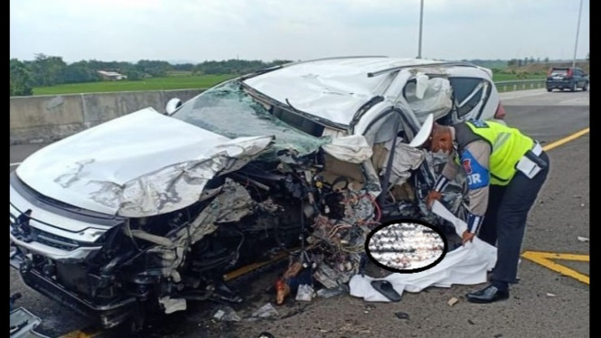 Vanessa Angel dan Suaminya Alami Kecelakaan Tol Nganjuk, Berikut Kondisi Mobilnya