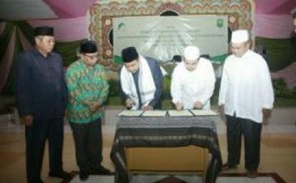 Bupati Siak Kunjungi Pondok Pesantren Al- Amien, Prenduan, Sumenep Madura dan Teken MoU