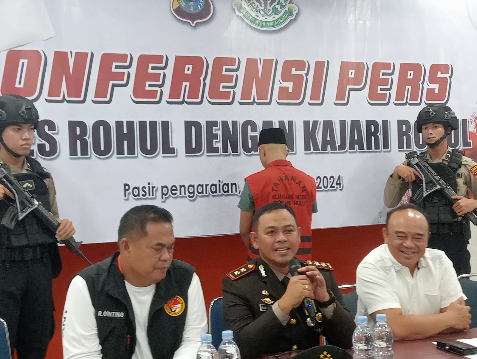 Tahanan di Rohul yang Melarikan Diri Terjun  ke Sungai Batang Lubuh Berhasil di Tangkap