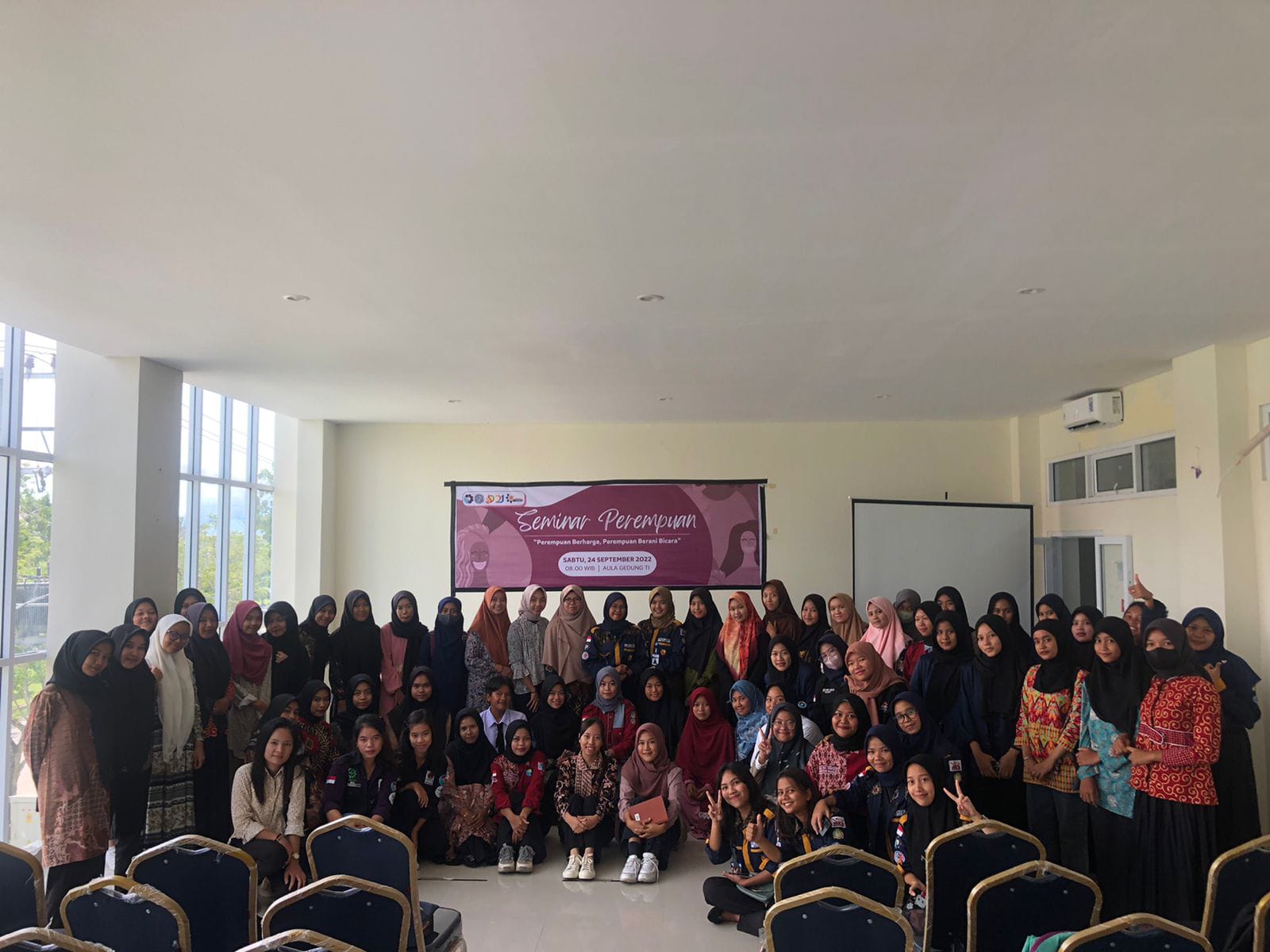BEM Polbeng dan Kementerian PPPA Adakan Seminar Perempuan Berharga, Perempuan Berani Bicara