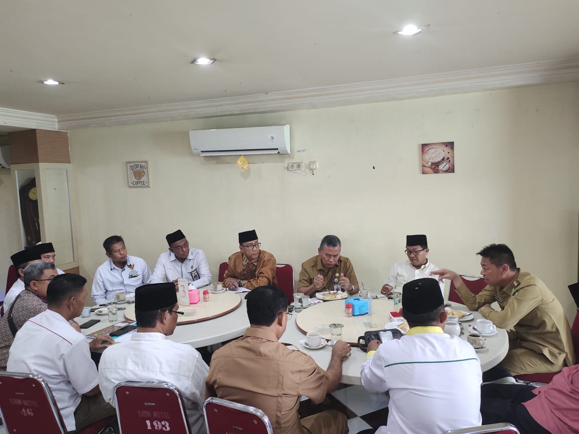 Rapat Dengan Pengurus Baznas, Bupati Rohil Harapkan Zakat Baznas Capai Rp20 Miliar Pertahun