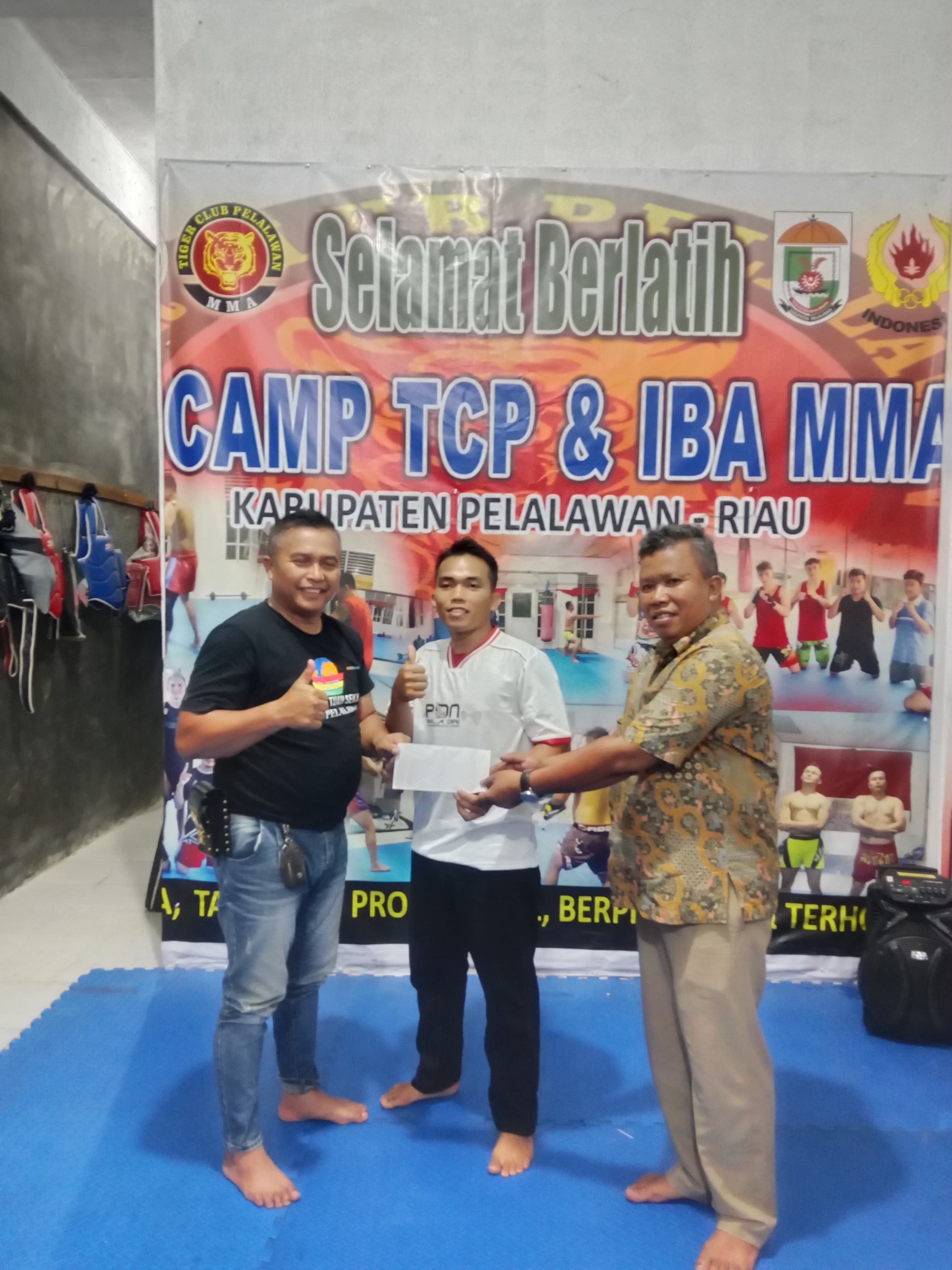 MMA Tiger Club Pelalawan Gelar Syukuran Prestasi dan Pemberangkatan Atlet: Semangat Juang Menggema di Camp TCP