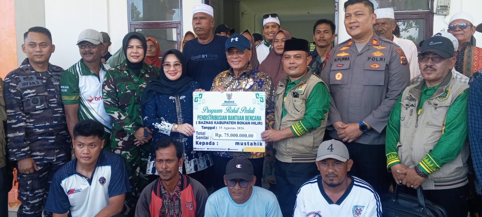 Baznas Rohil Salurkan Bantuan Korban Kebakaran Panipahan