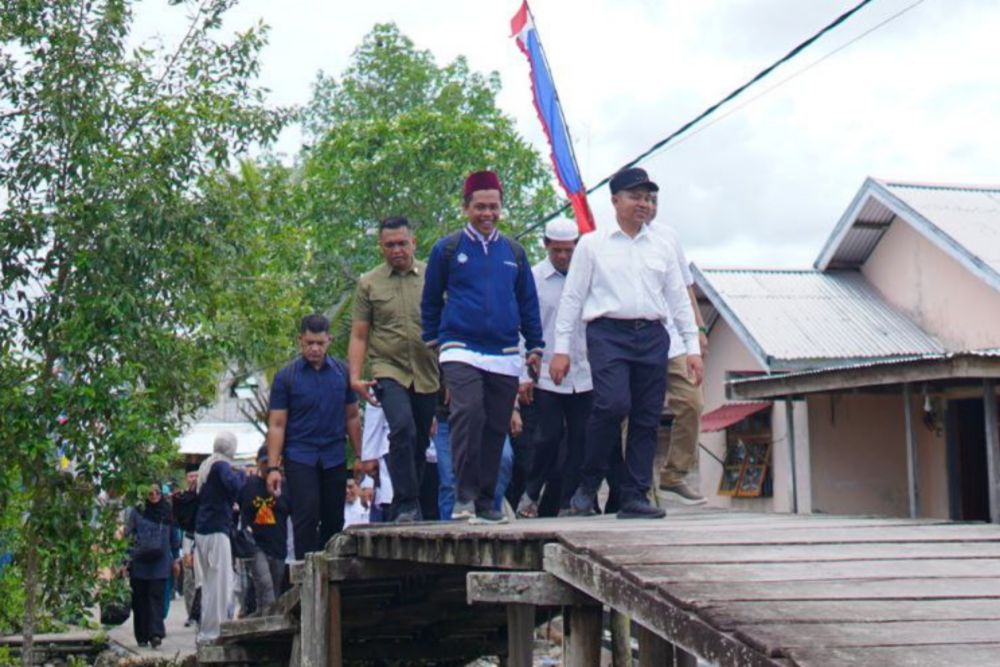Pulang Kampung, Kisah Ispiratif Sang Gubernur Riau dari Desa Simbar