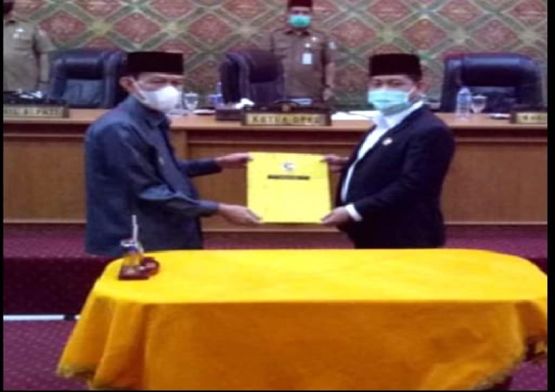 DPRD Pelalawan Sahkan APBD - P 2020 Sebesar 1,83 T