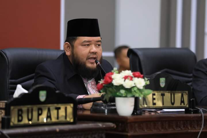DPRD Rohul Gelar Rapat Paripurna Penyampaian Pandangan Umum Tentang Pajak Daerah dan Retribusi Daerah