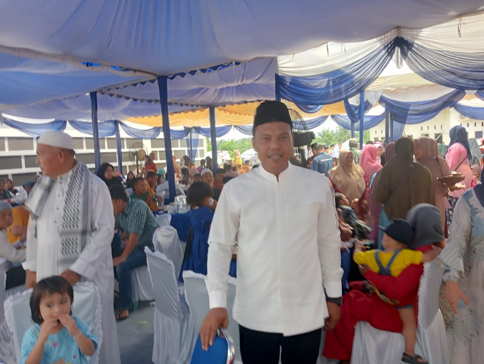 Ribuan Warga Hadiri Doa Bersama, Dukung Pasangan Nomor Urut Satu Jadi Bupati dan Wabup Rohul di Pilkada 2024