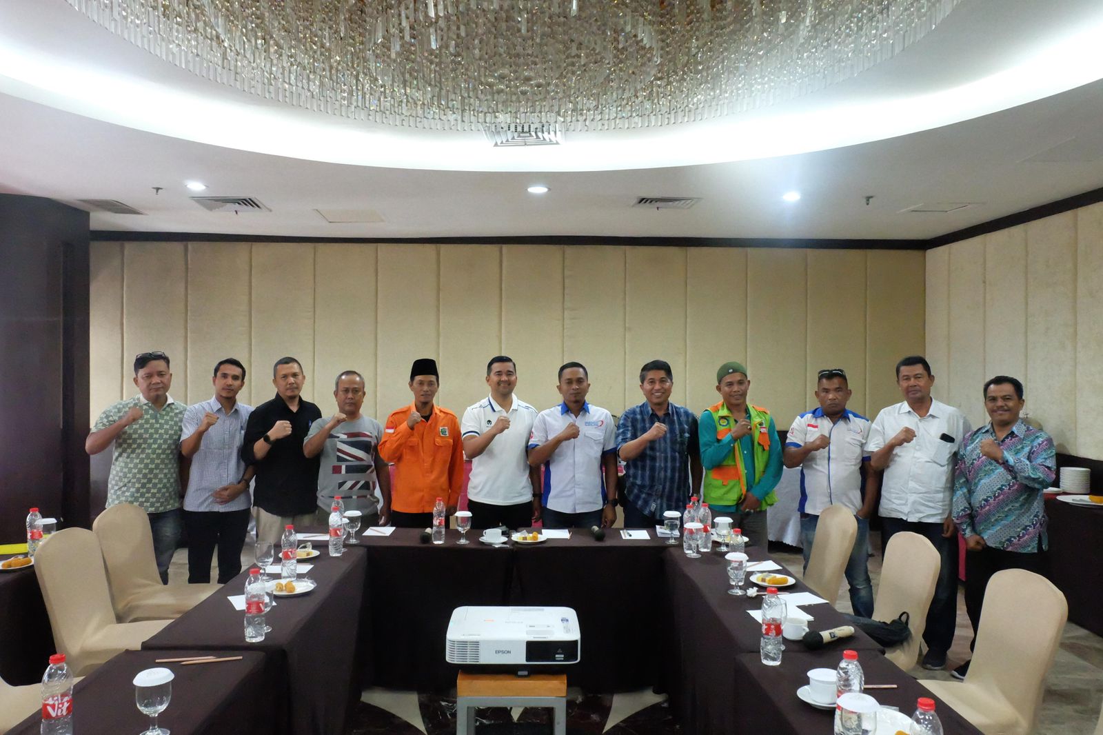 Kadisnakertrans Riau Boby Rachmat  Hadiri Dialog Bersama Aliansi Buruh Riau Bersatu