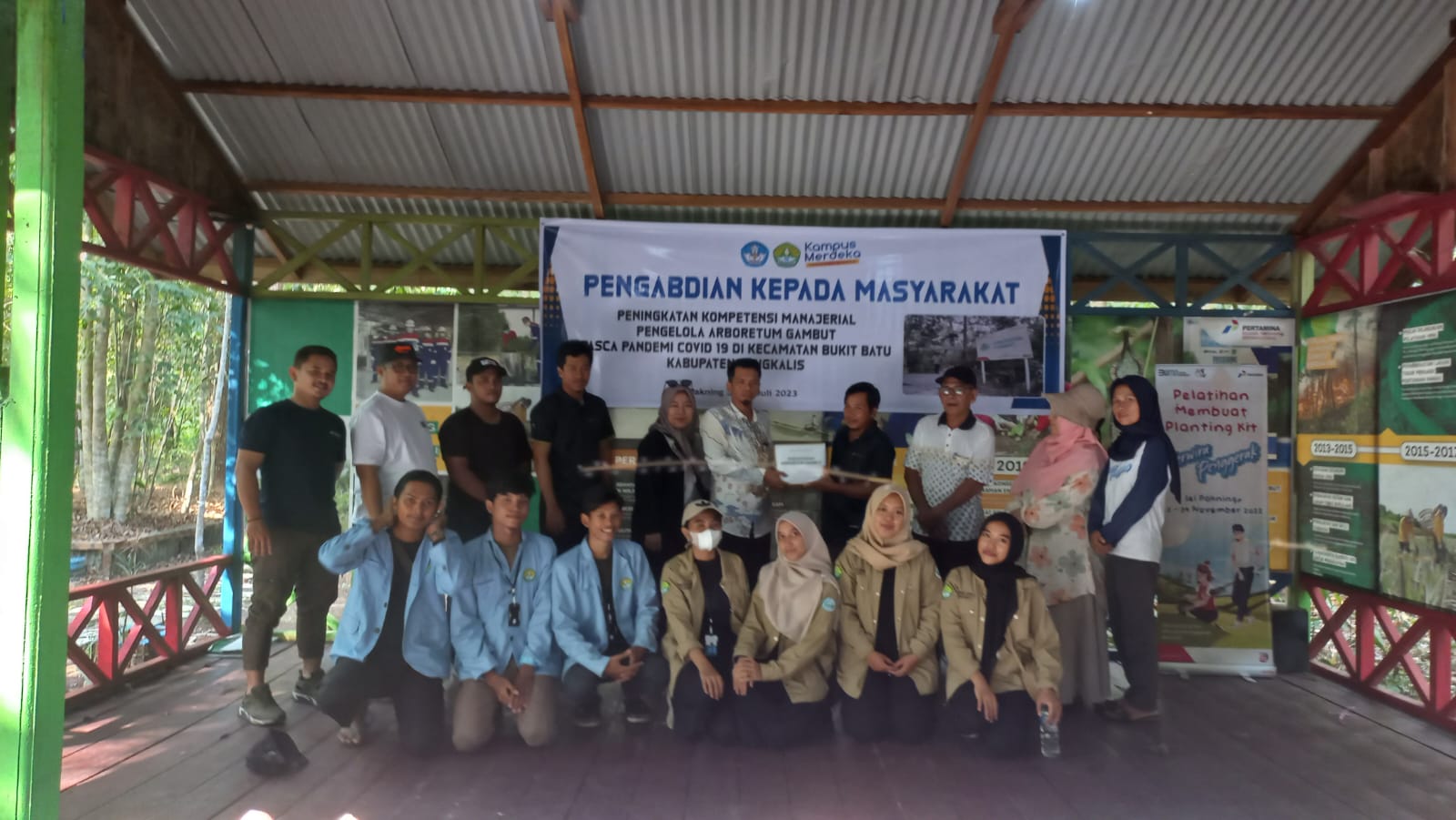 Tim Pengabdian  UNRI Adakan  Pelatihan Kompetensi Manajerial Bagi Pengelola Arboretum Gambut