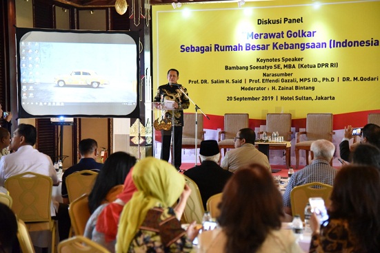 Tak Ubah Pola Pikir, Golkar Ditinggalkan Konstituen