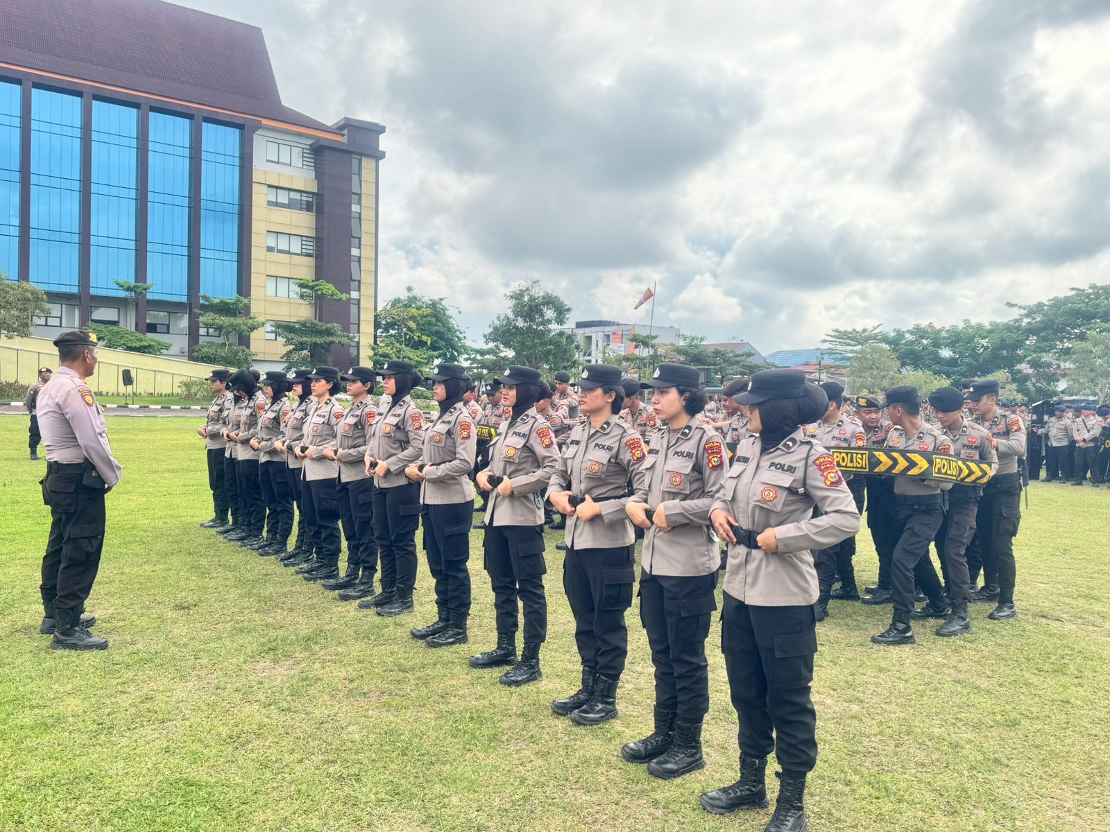 Polda Riau Gelar Latihan Skala Besar: Siap Amankan Aksi dengan Humanis dan Profesional