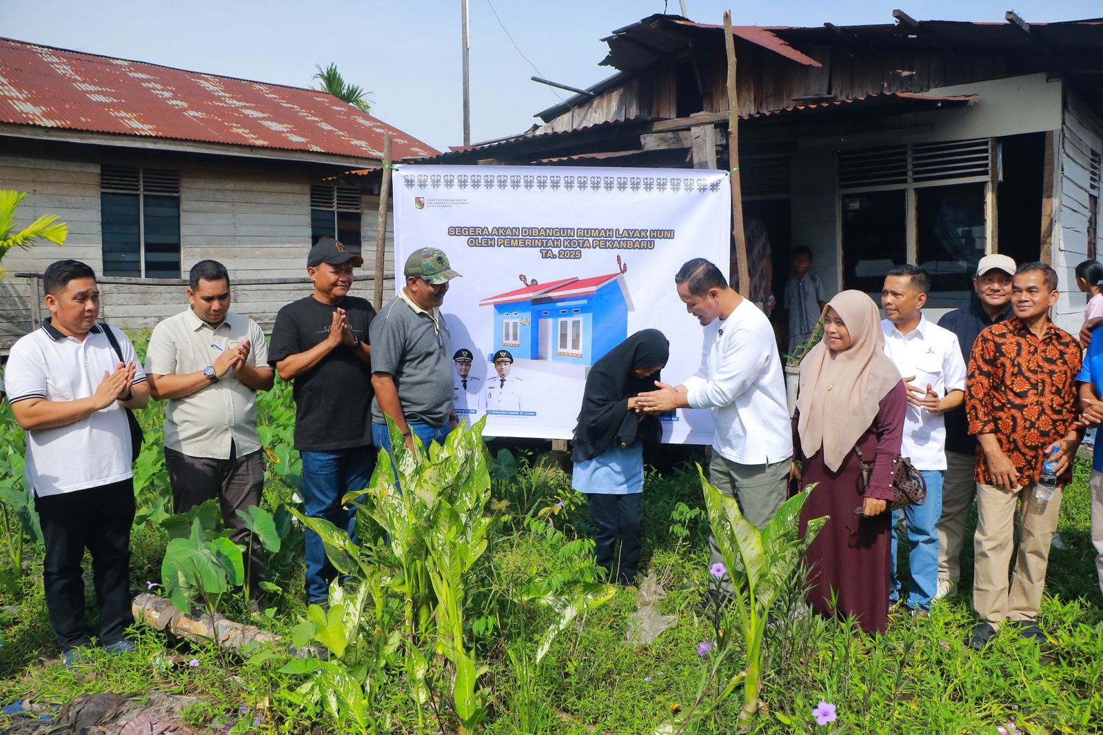 Gebrakan  Walikota Pekanbaru : Mulai Dari Penurunan Parkir, Persampahan, Insfrastruktur dan Sosial Kemasyarakatan