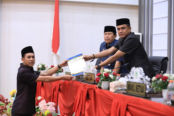 DPRD Rohul SetujuI RAPBD Perubahan Sebesar 2 T