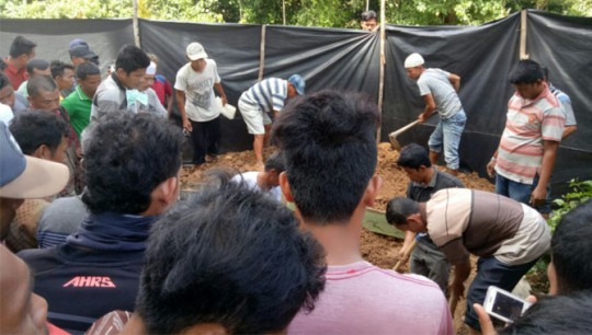 Ungkap Penyebab Kematian Agus Salim, Proses Outopsi Penyidik Polres Rohul Bongkar Makam Korban