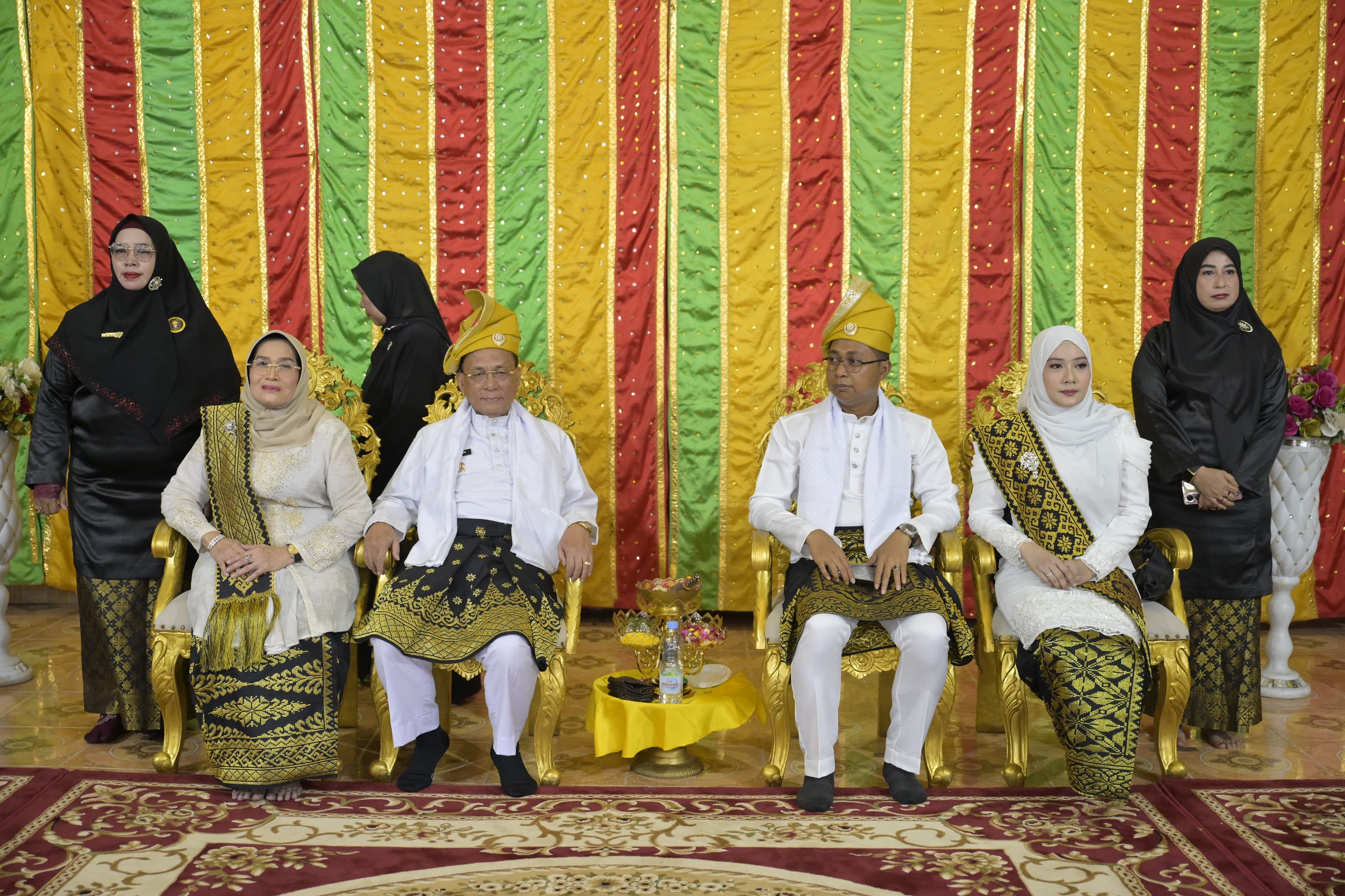 Sambut Bupati dan Wakil Bupati Terpilih, LAM Rohil Gelar Tepuk Tepung Tawar