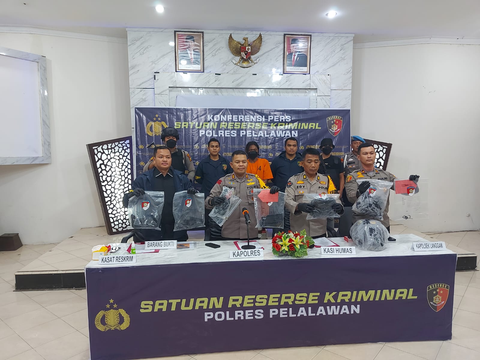 Polsek Langgam Berhasil Ungkap Pelaku Pembunuhan   Karyawan PT Agrita Sari Prima