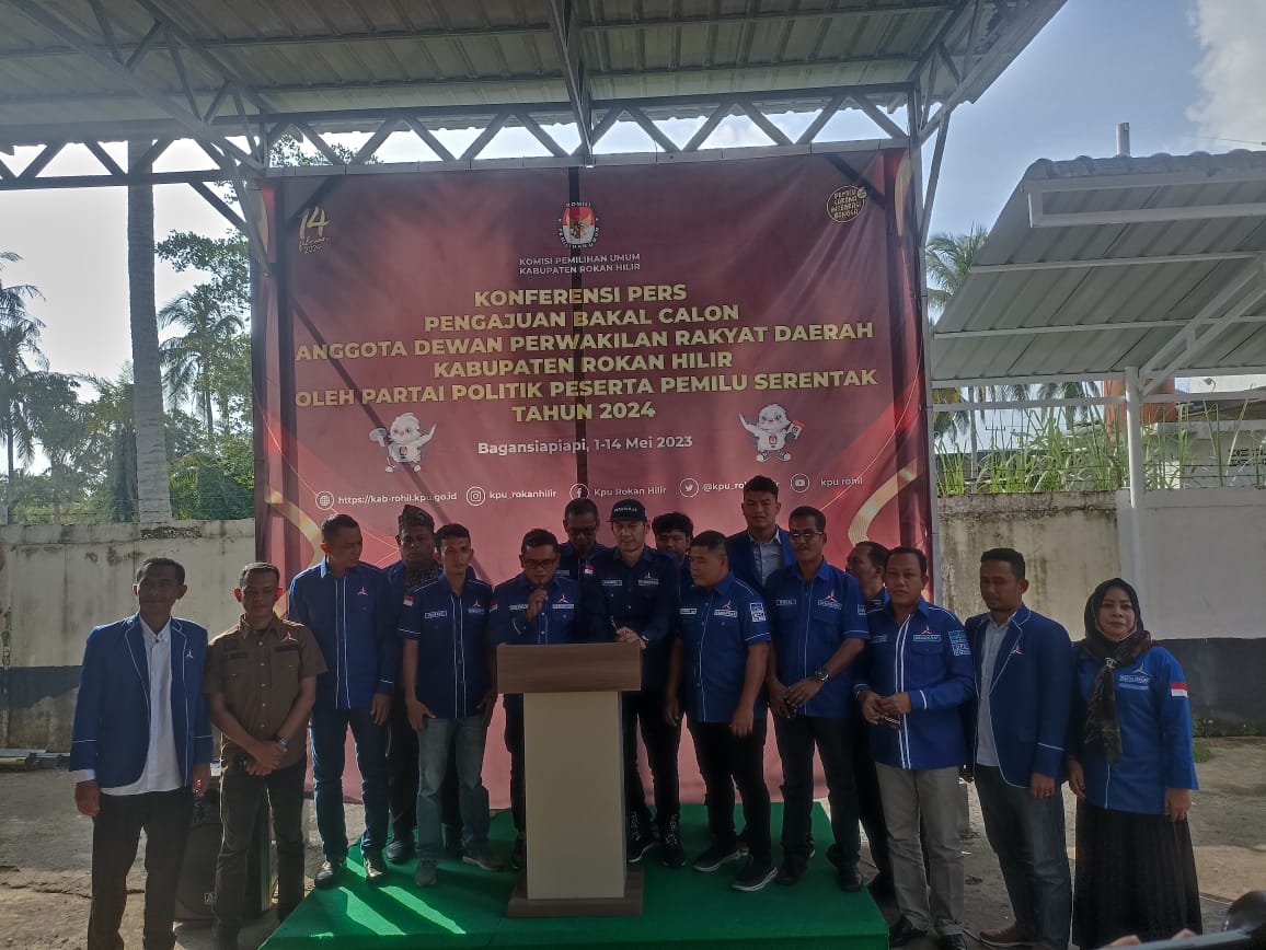 Daftar ke KPU, Demokrat Rohil Targetkan 7 Kursi