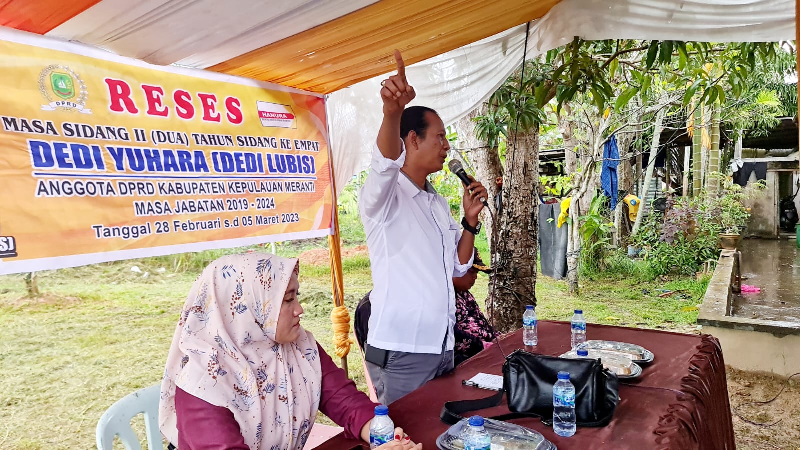 Adakan Reses dijalan sultan muda Dedi yuhara lubis anggota DPRD datang tidak hanya untuk dilayani melainkan melayani masyarakat