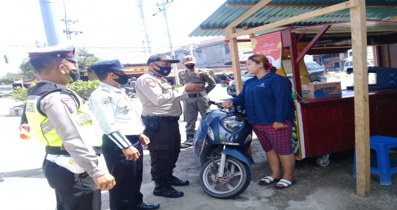 Tim gabungan Copid 19 Rohul muali Razia Masker di 4 titik