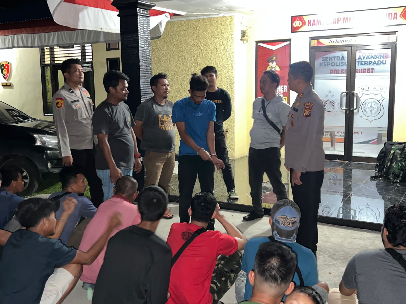 Polisi Tangkap Tekong Speed boat Membawa 21 PMI Mudik Ilegal Dari Malaysia  di Pantai Makeruh Rupat