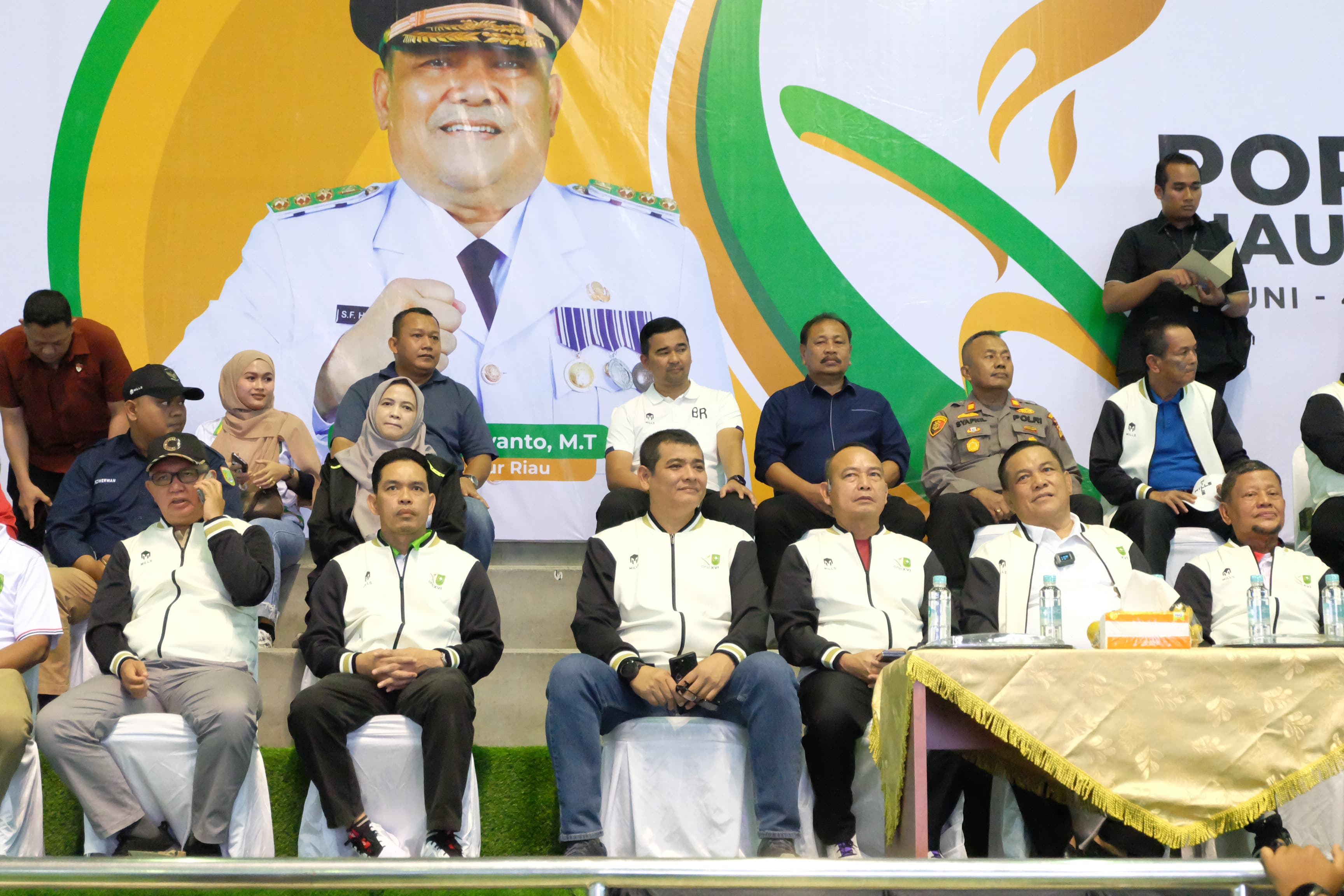 Kadisnakertrans Riau Hadiri Pembukaan POPDA XVI 2024