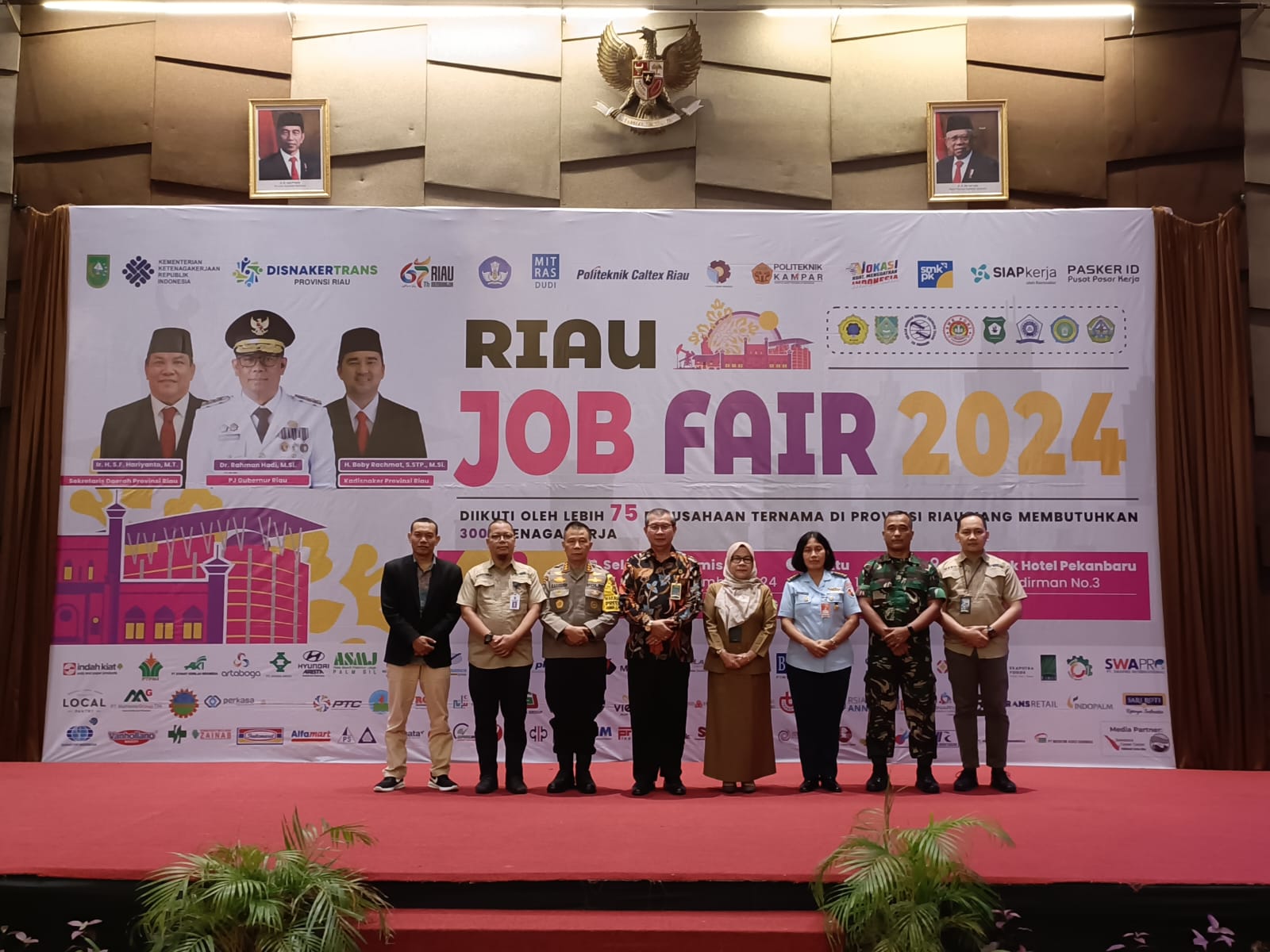 Riau Job Fire 2024, Ribuan Pencari Kerja Coba Keberuntungan