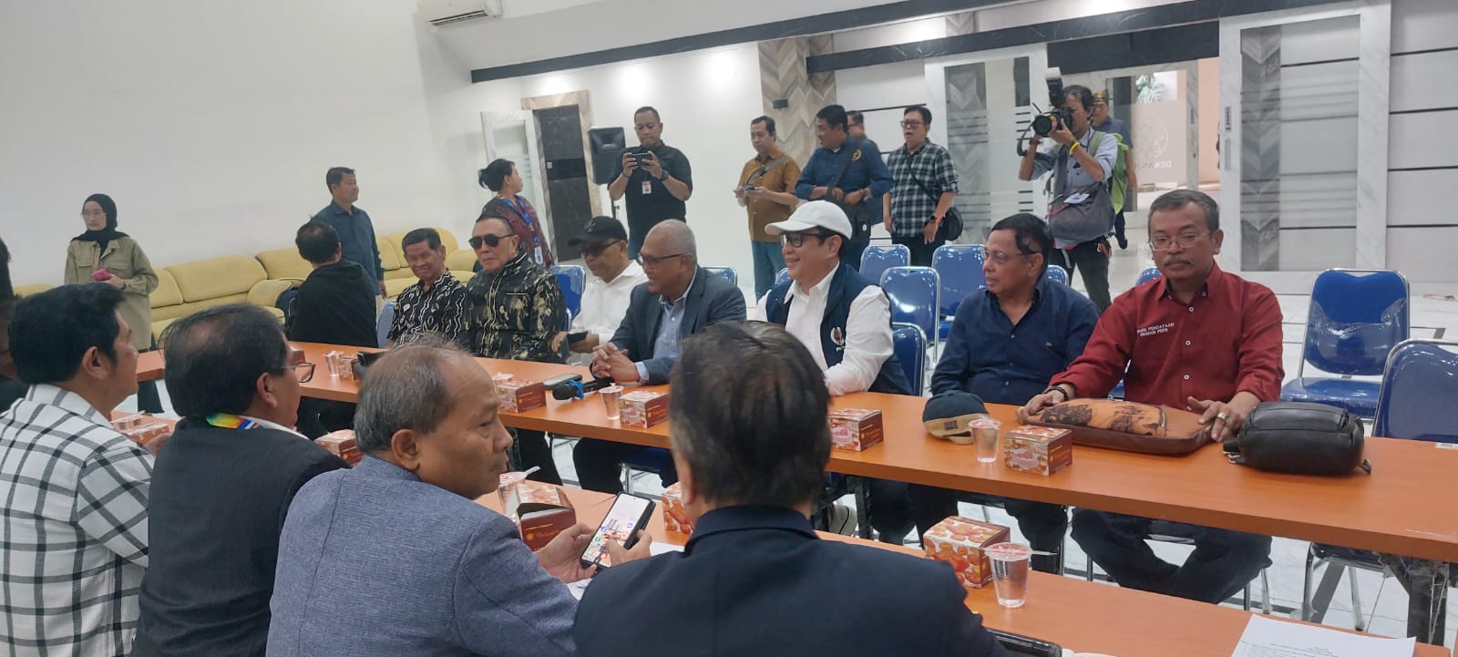 Duet Akhmad Munir & Atal Depari Resmi Daftar Caketum dan Calon Ketua DK PWI Pusat 2025-2030