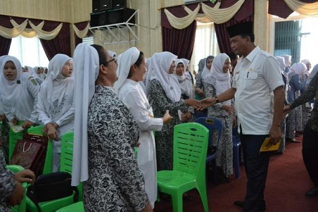 Hadapi Pasar Global, Pemkab Rohil Terus Bekali Ilmu kepada Bidan