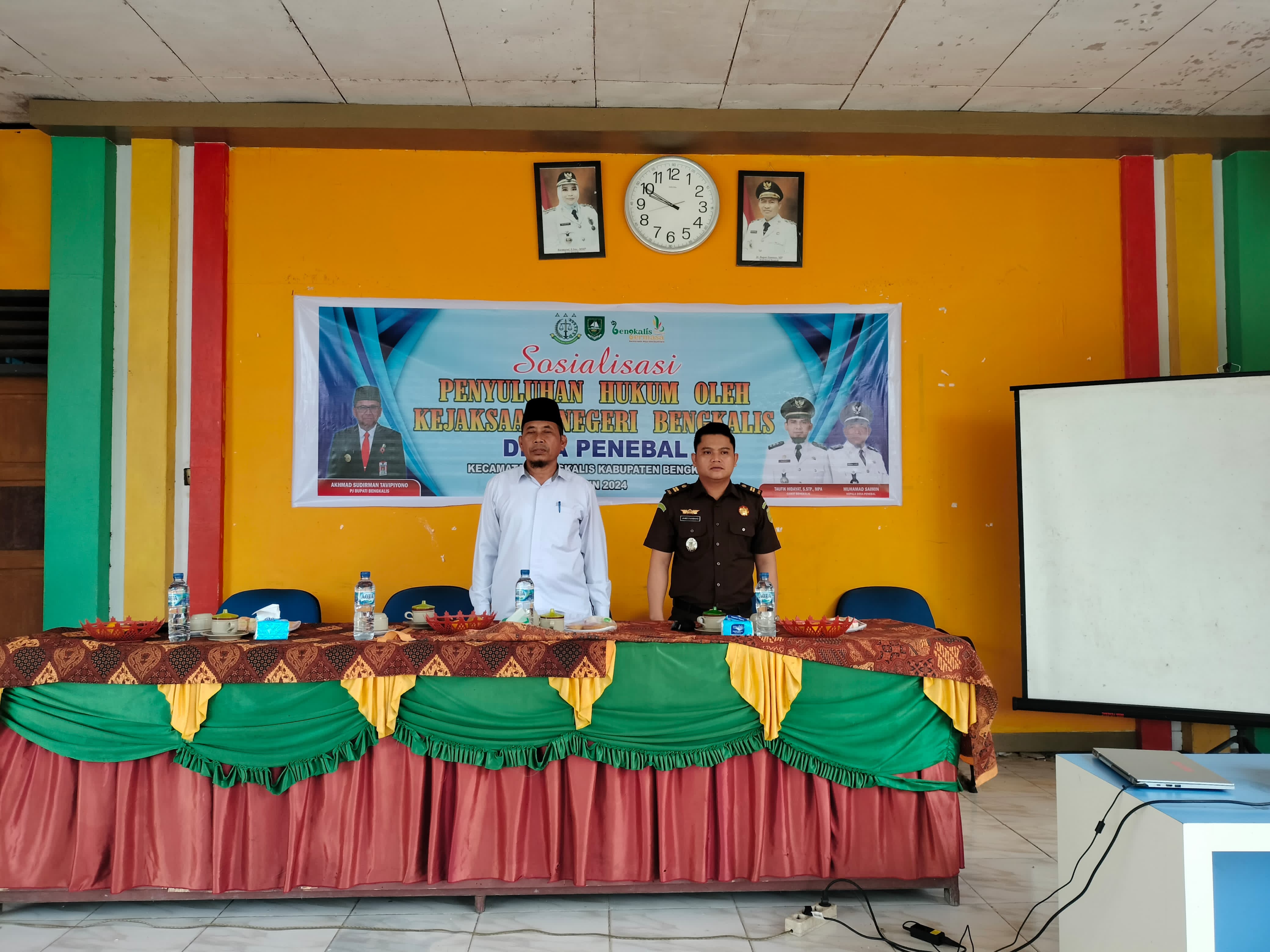 Mewujudkan Masyarakat Cerdas Hukum, Kajari Bengkalis Sosialisasi Penyuluhan Hukum di Desa Penebal