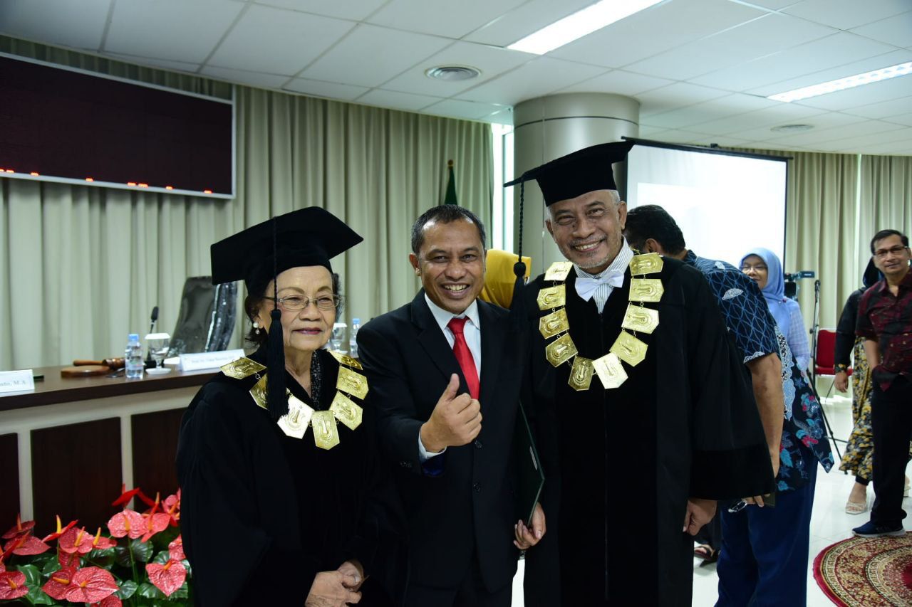 Sukses Pertahankan Disertasi, Wabup Bengkalis Bagus Santoso Raih Doktor Bidang Ilmu Politik dari UNAS Jakarta