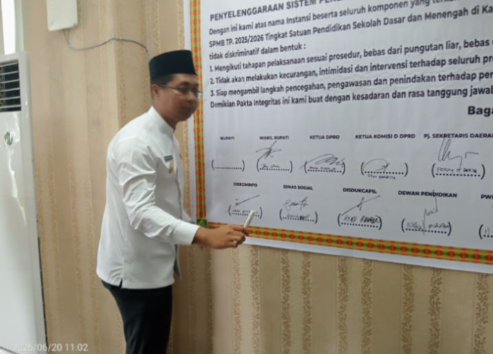 Wabup Rohil Pimpin Penandatanganan Pakta Integritas SPMB 2025–2026