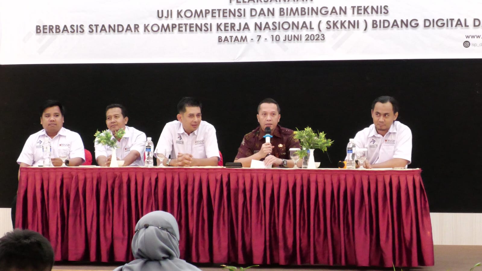 Diskominfotiks Rohil Gelar Bimtek Uji Kompetensi Berbasis SKKN Bidang Digital dan TIK