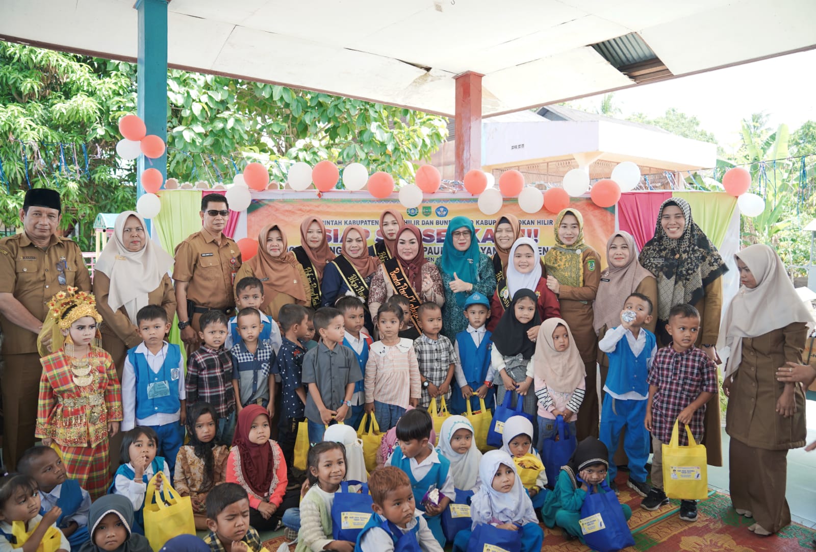 Hari Anak Nasional, Bunda PAUD Kunjungi Sekolah
