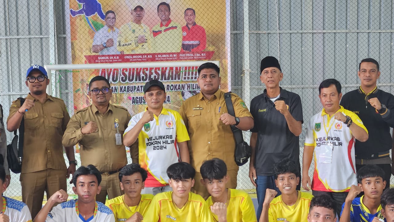 Ketua KONI Rohil Tunjau Langsung Pertandingan Futsal Kejurkab 2024
